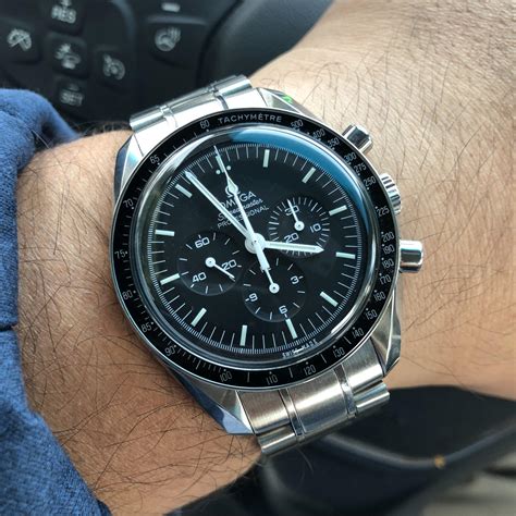 omega speedmaster hesalite replacement